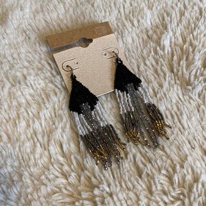 Beaded earrings NWT